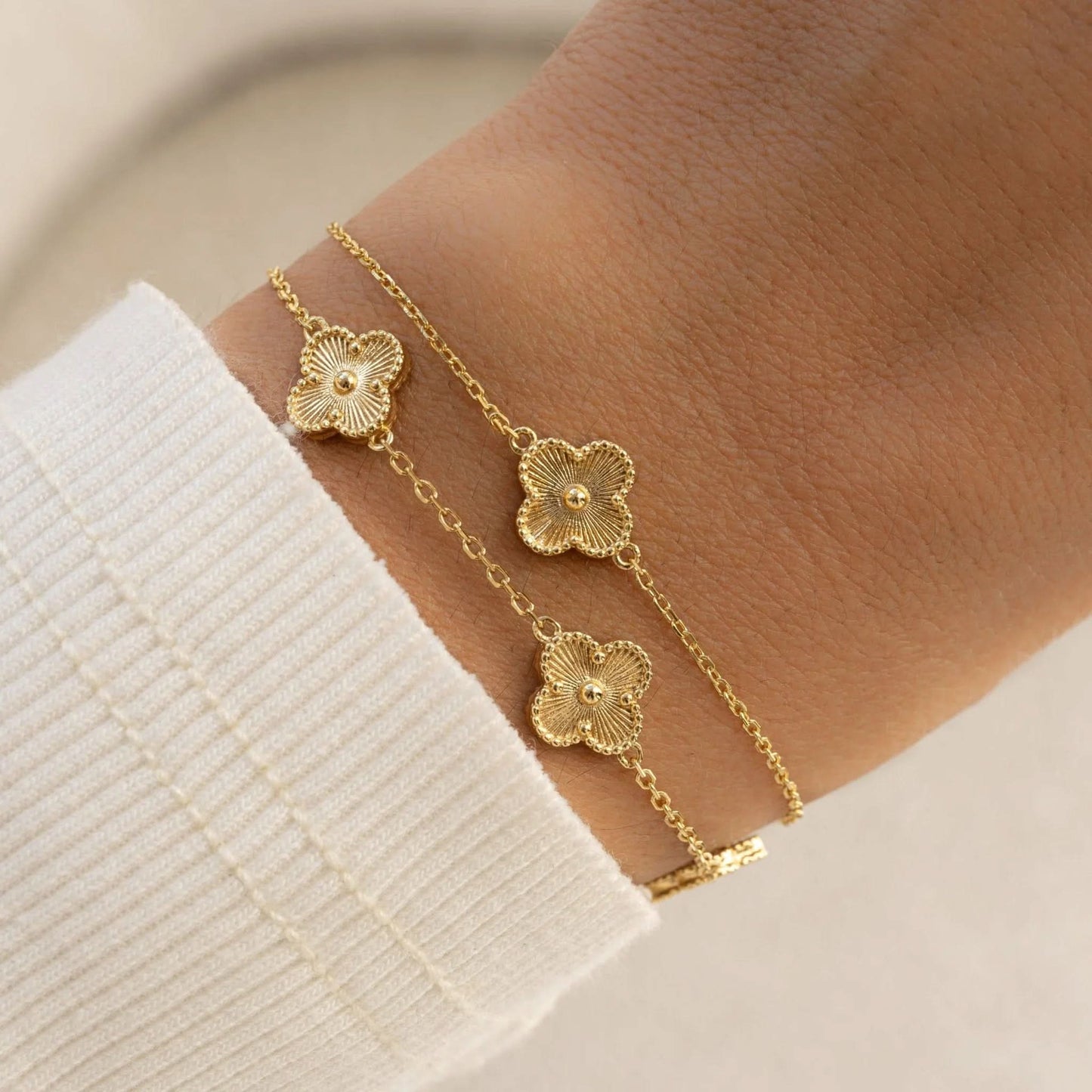 Dahlia Single Four Leaf Clover Bracelet