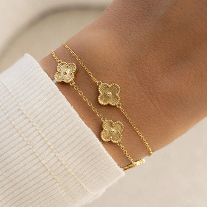 Dahlia Single Four Leaf Clover Bracelet
