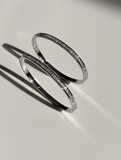 Evie Bangle - Silver