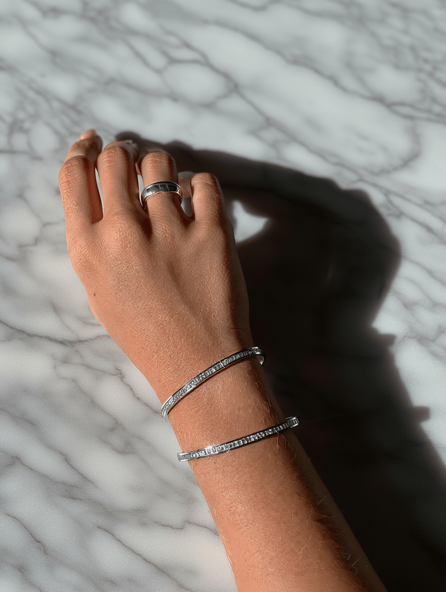 Evie Bangle - Silver