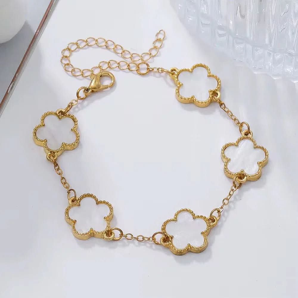 Flower Clover Bracelet White