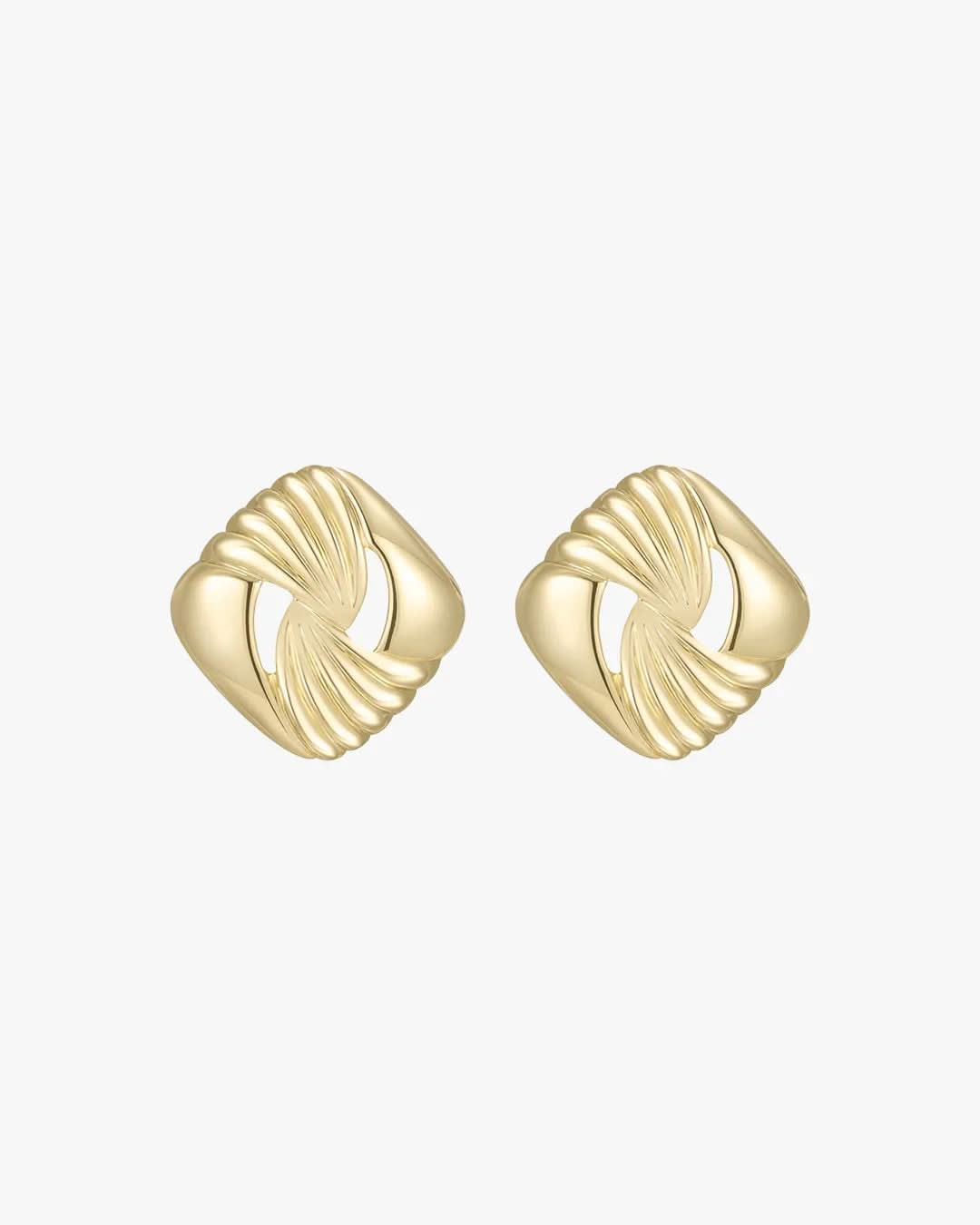 Elva Earrings  - Gold