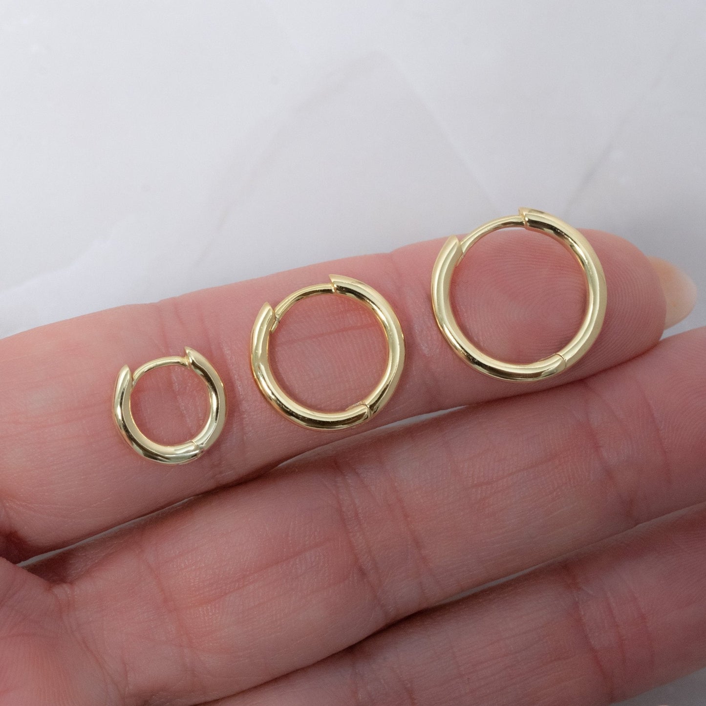 Minimalist Small Hoop Earrings