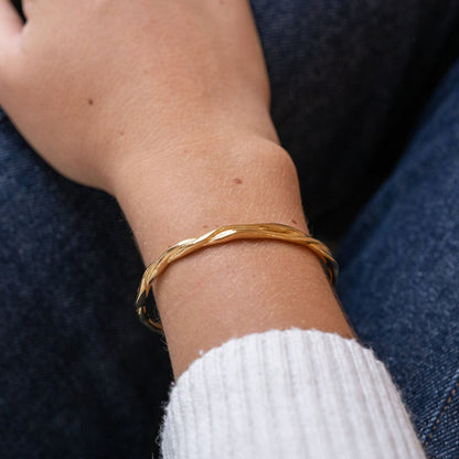 Twist Bracelet